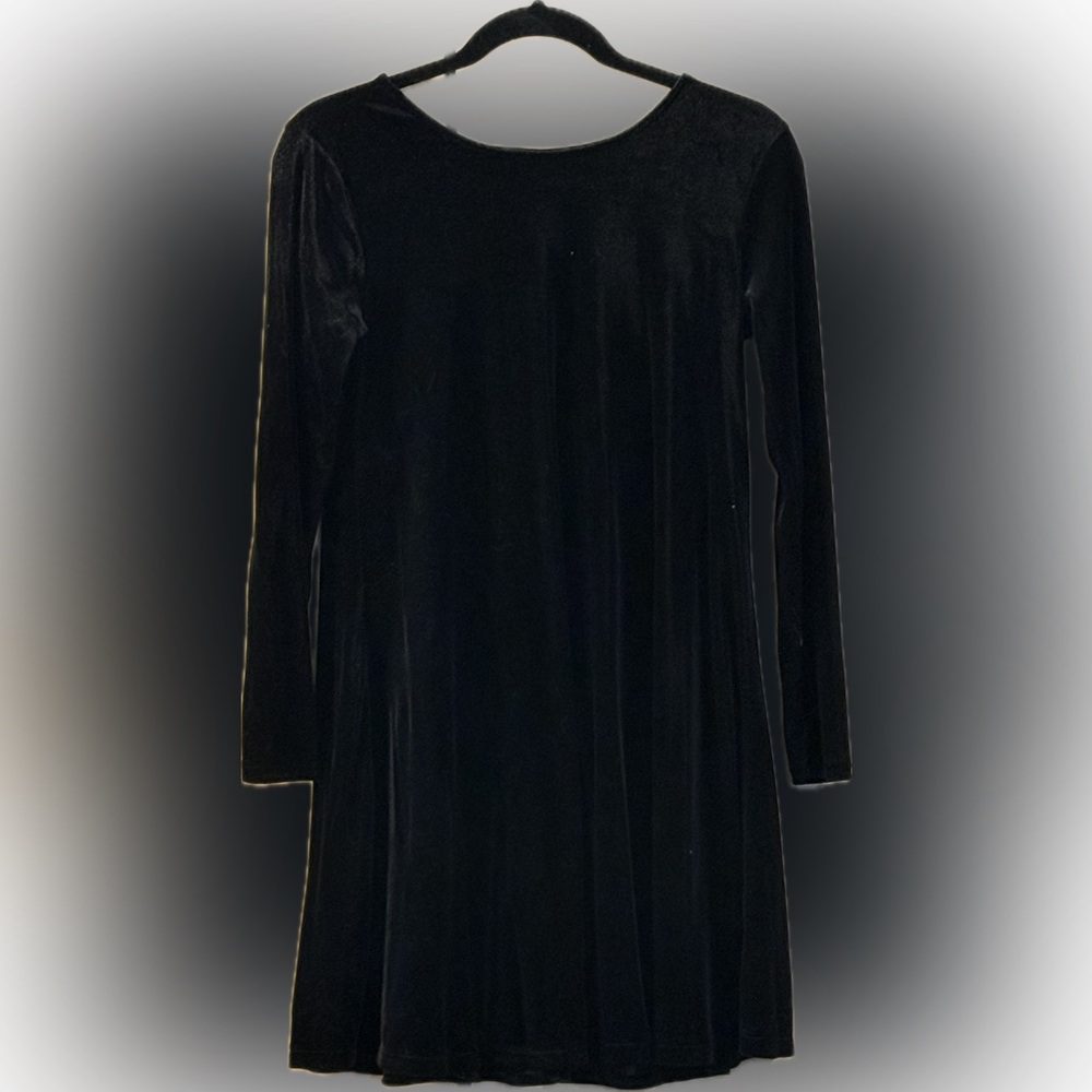Old Navy Classic Black velvet long sleeve dress size XS